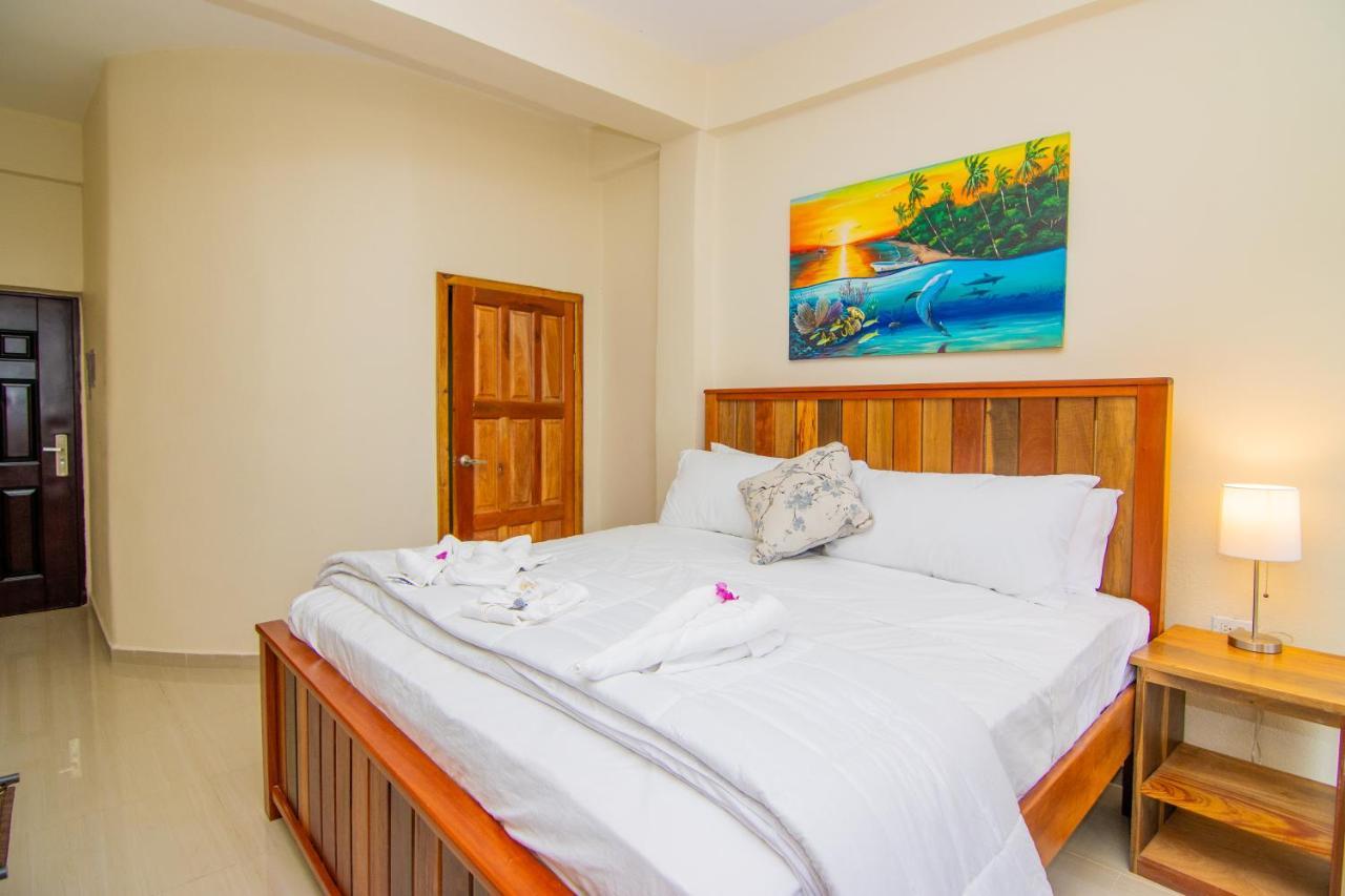 Tropical Palace Hotel San Pedro  Εξωτερικό φωτογραφία