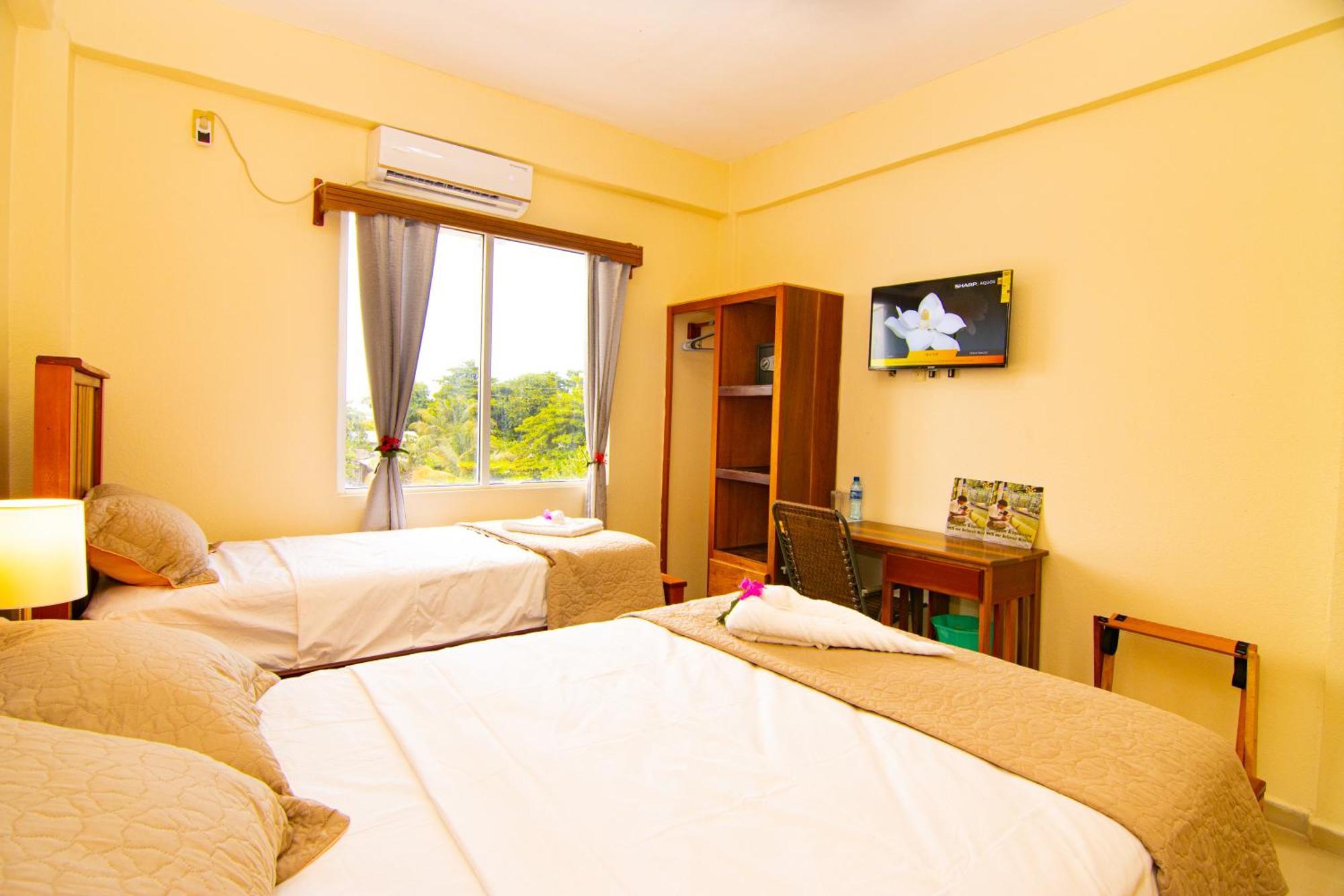 Tropical Palace Hotel San Pedro  Εξωτερικό φωτογραφία