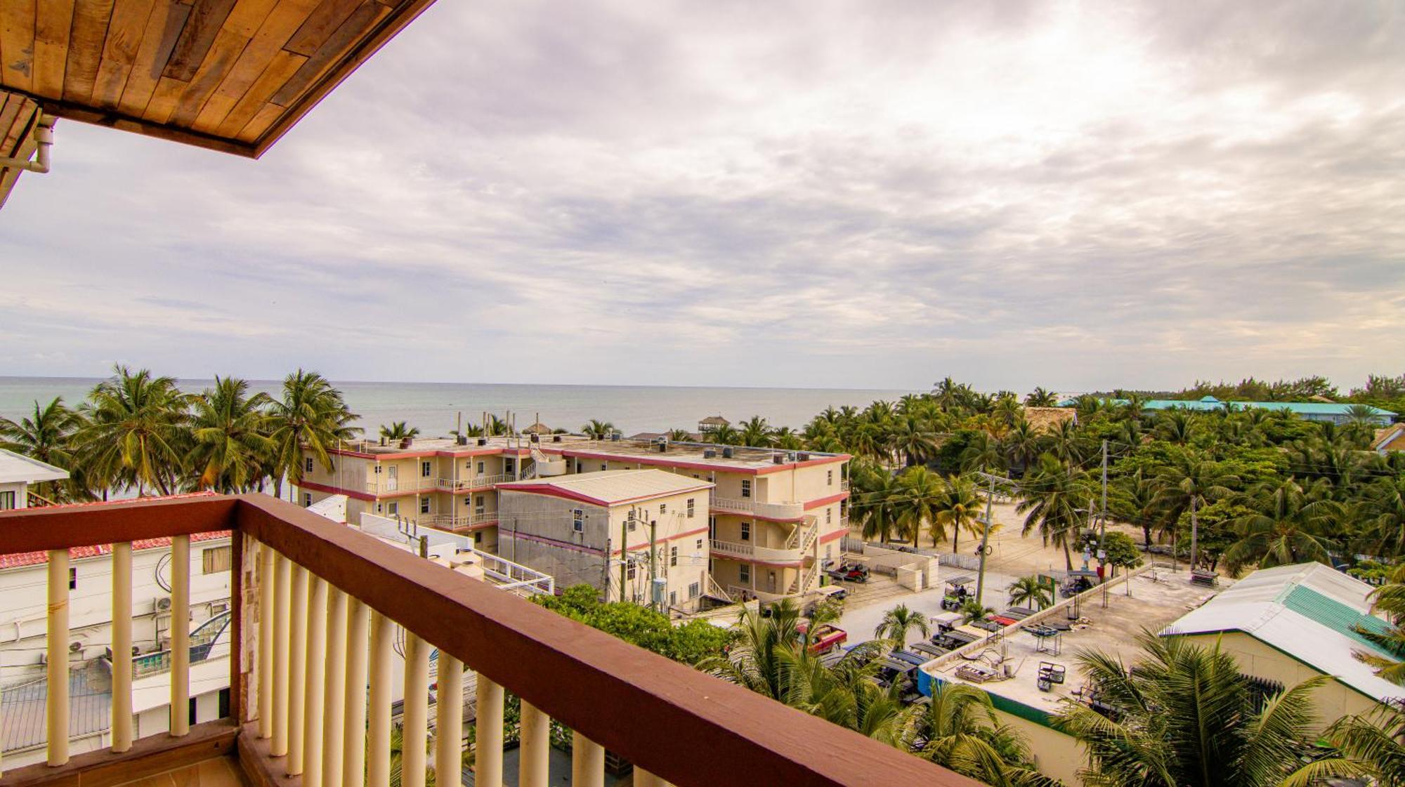 Tropical Palace Hotel San Pedro  Εξωτερικό φωτογραφία