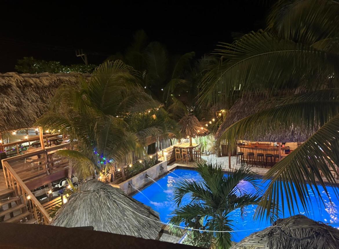 Tropical Palace Hotel San Pedro  Εξωτερικό φωτογραφία